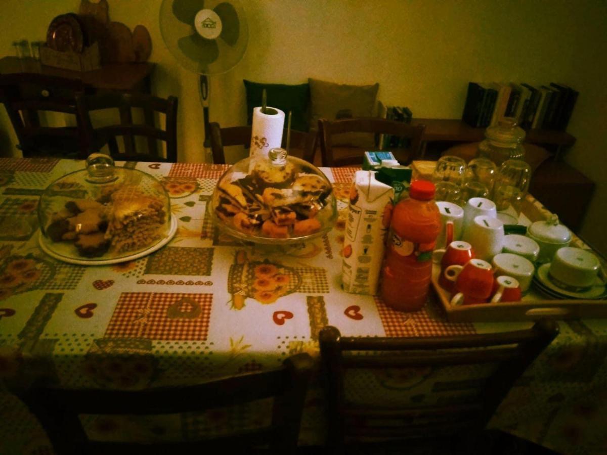 Bed&Breakfast La Ginestra Abbateggio Bagian luar foto